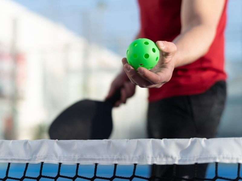 Can You Serve Overhand in Pickleball? Here’s What the Rules Say