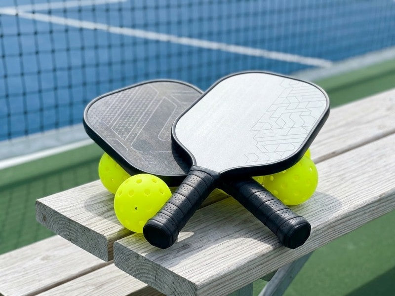 Pickleball Overgrip vs. Replacement Grip: What is the Difference?
